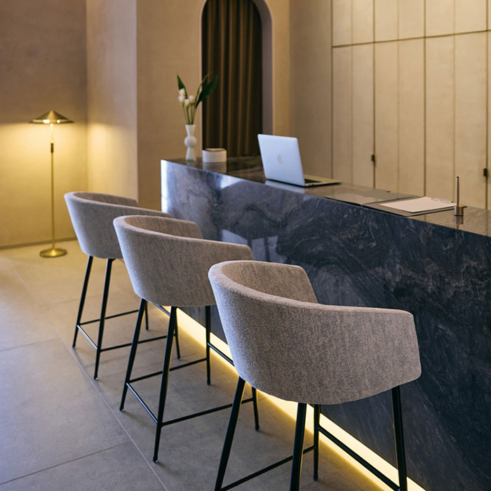 ロイクスタンド