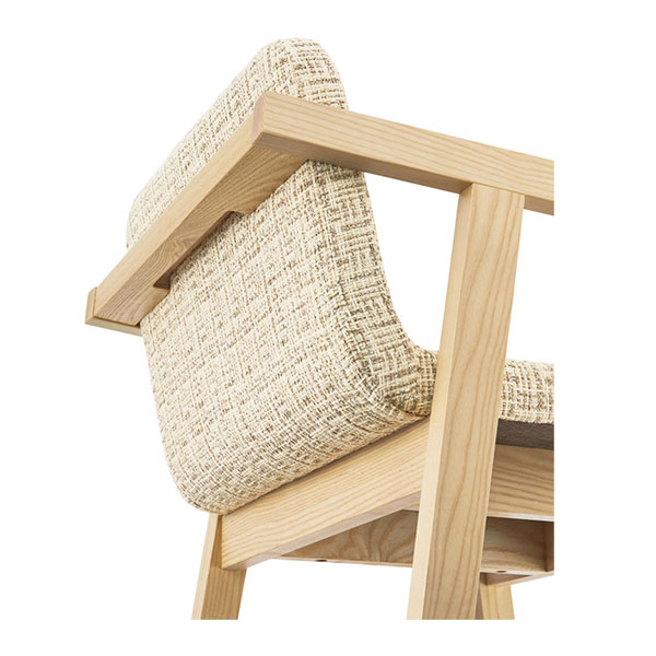 NA 張地：D/布・コントⅣ 背面