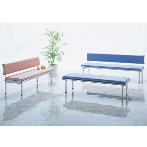左)CL48-MX(ローズ) 右・手前)CL46-MX(ブルー) 右・奥)CL49-MX(ブルー) 店舗用家具 ソファー